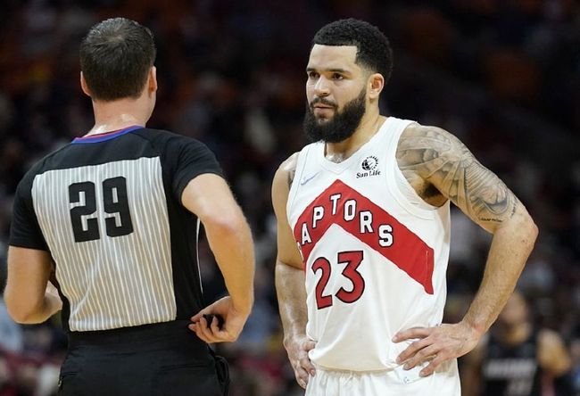 完成梅开二 完成梅开二