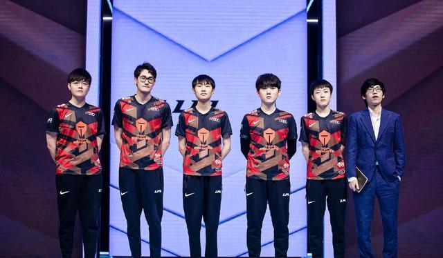 为所有玩家 为所有玩家