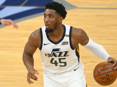 起边路风暴 起边路风暴